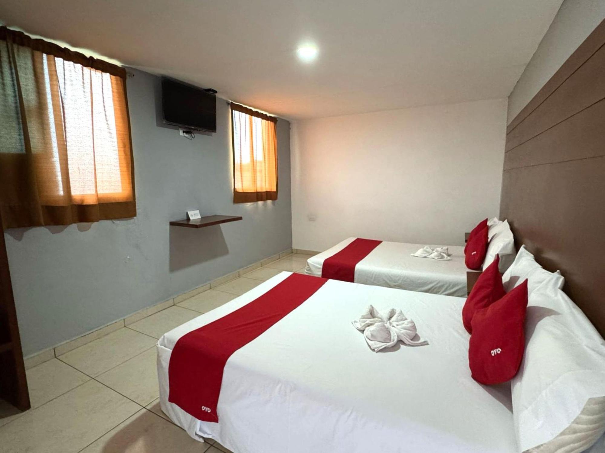 Oyo Hotel Familiar Tollan Cholula Ngoại thất bức ảnh