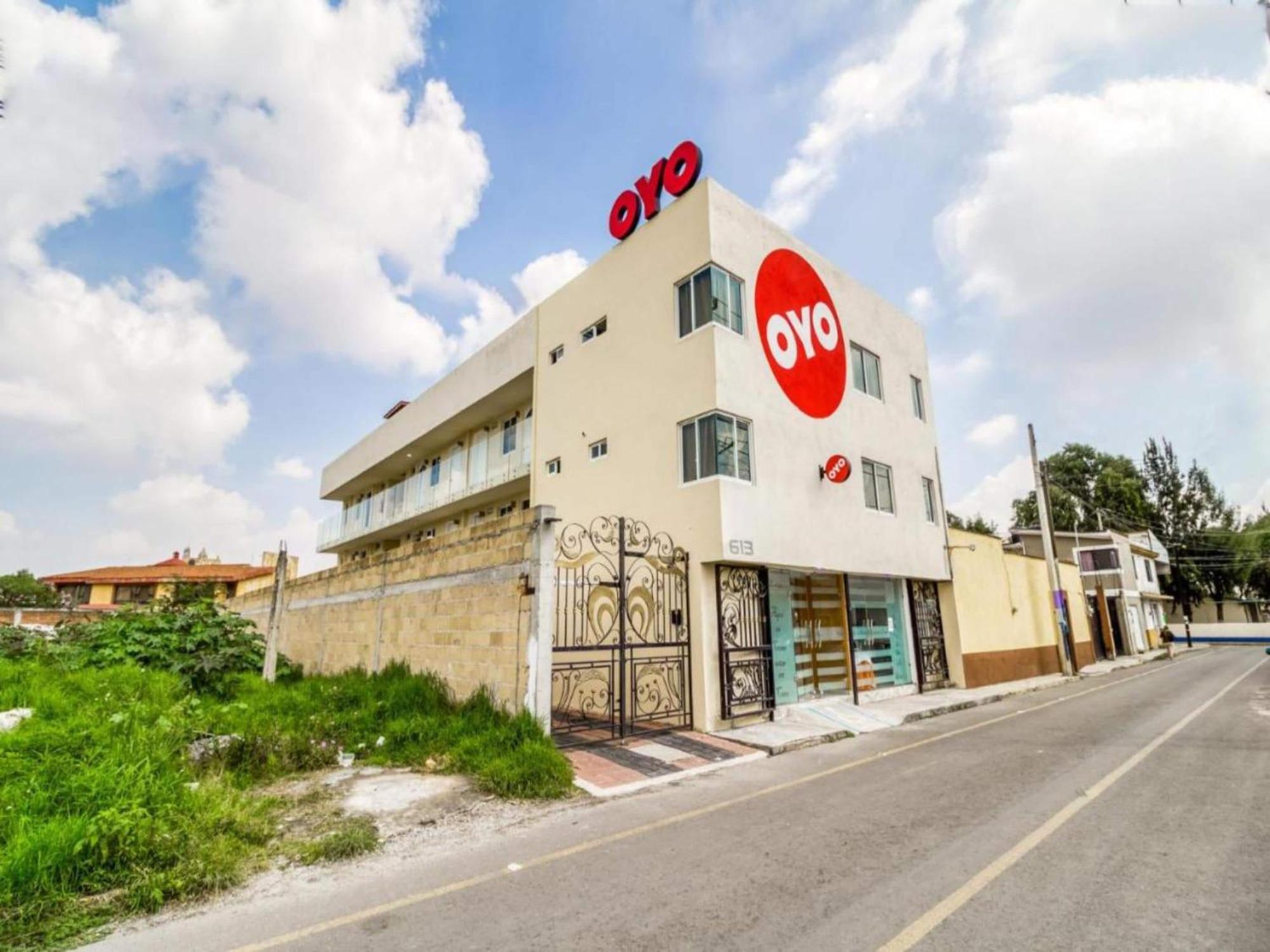 Oyo Hotel Familiar Tollan Cholula Ngoại thất bức ảnh