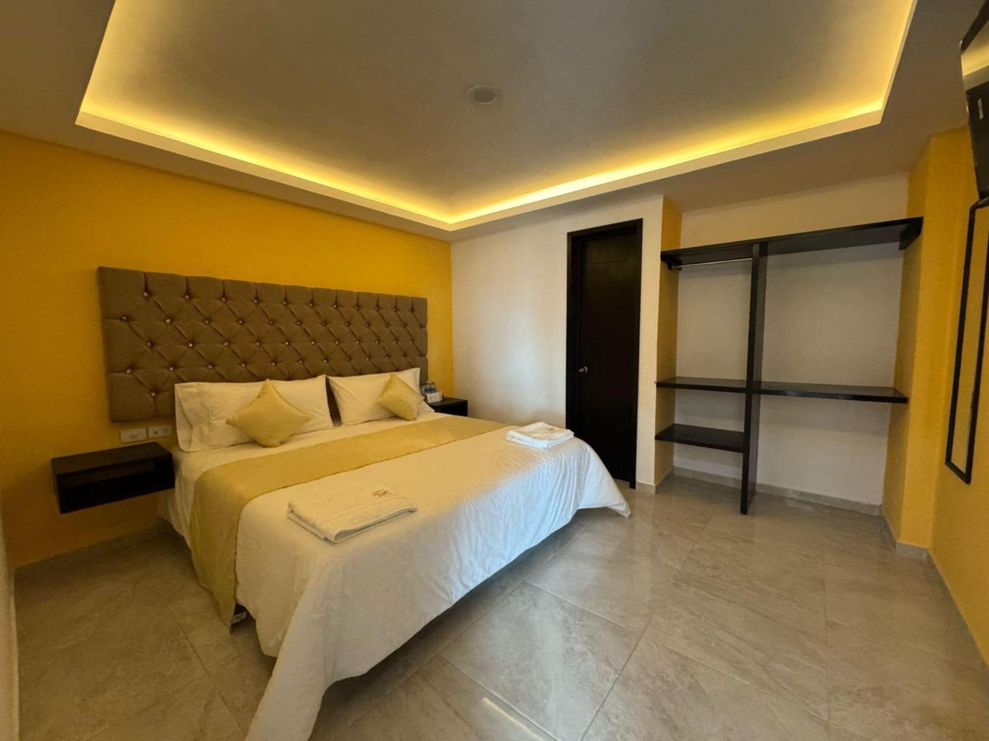 Oyo Hotel Familiar Tollan Cholula Ngoại thất bức ảnh
