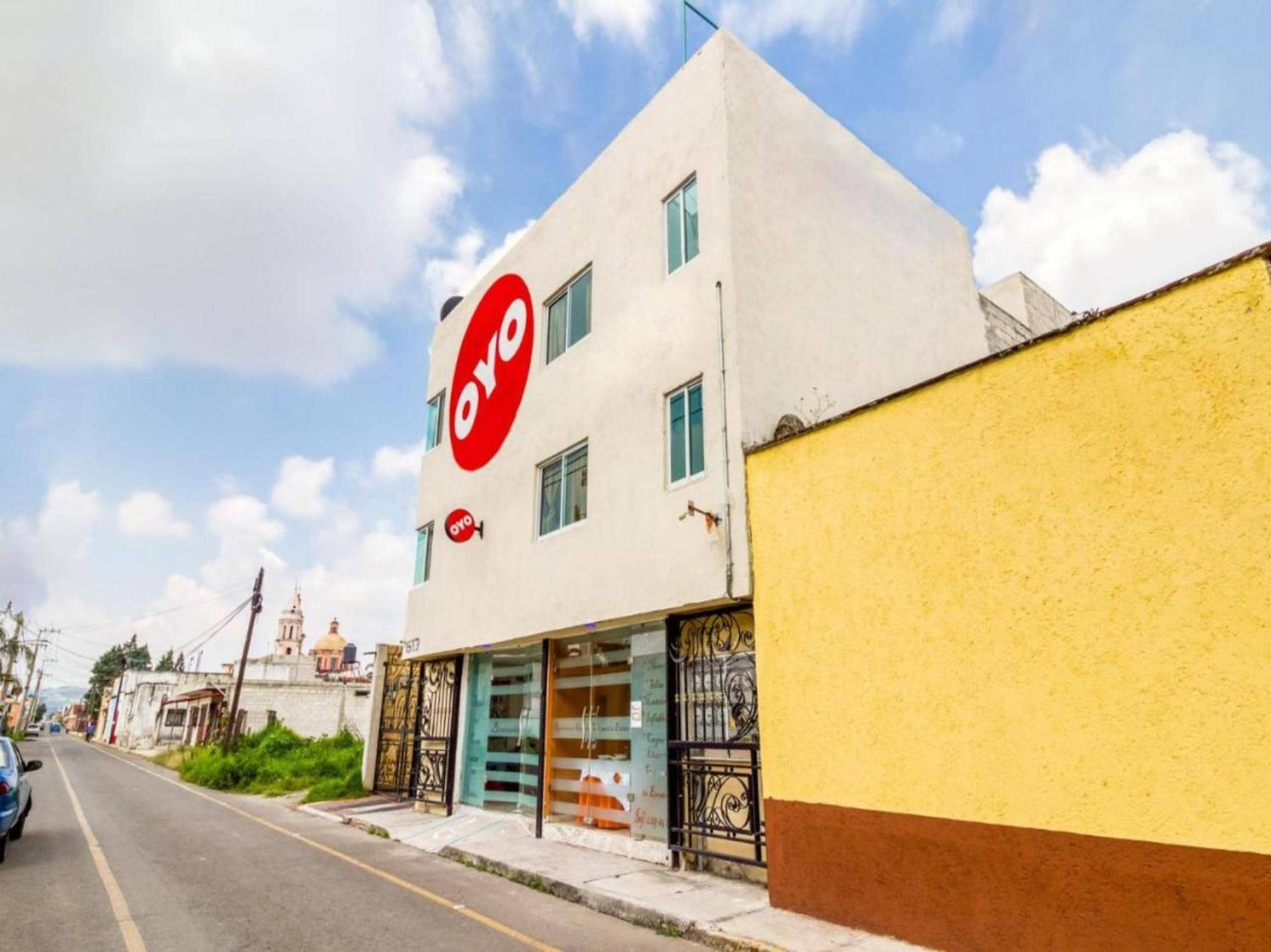 Oyo Hotel Familiar Tollan Cholula Ngoại thất bức ảnh